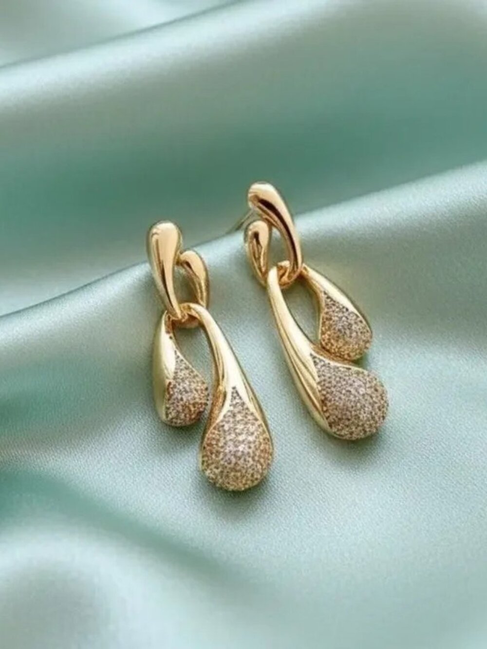 Solanales Gold Earrings Liquid Molten Teardrop Boho VTG CZ Stud Water Drop Y2K